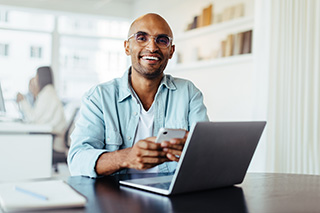 Un homme qui a le du entrepreneuriat et santé