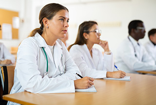 étudiante d'un établissement du campus